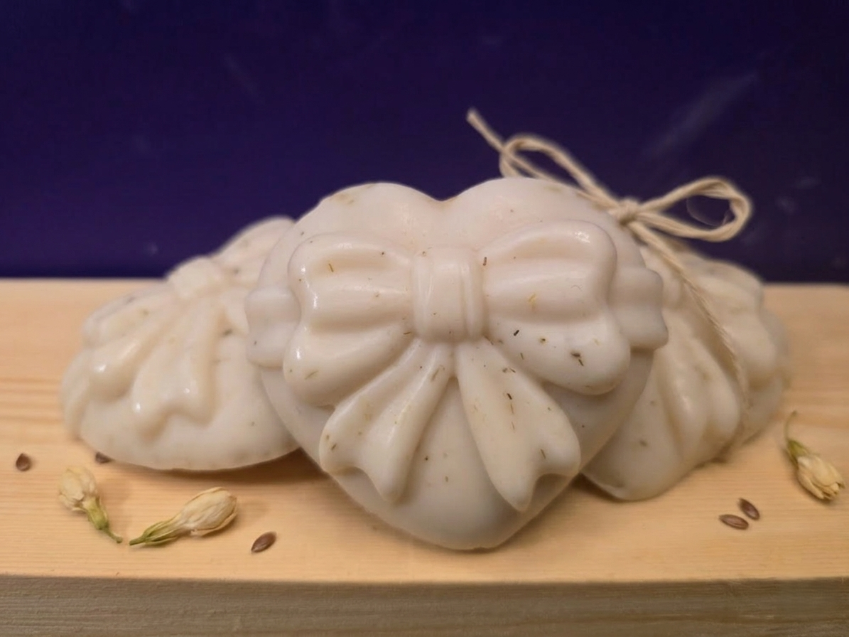 Intimate Equilibrium: pH-Balanced Floral Nectar